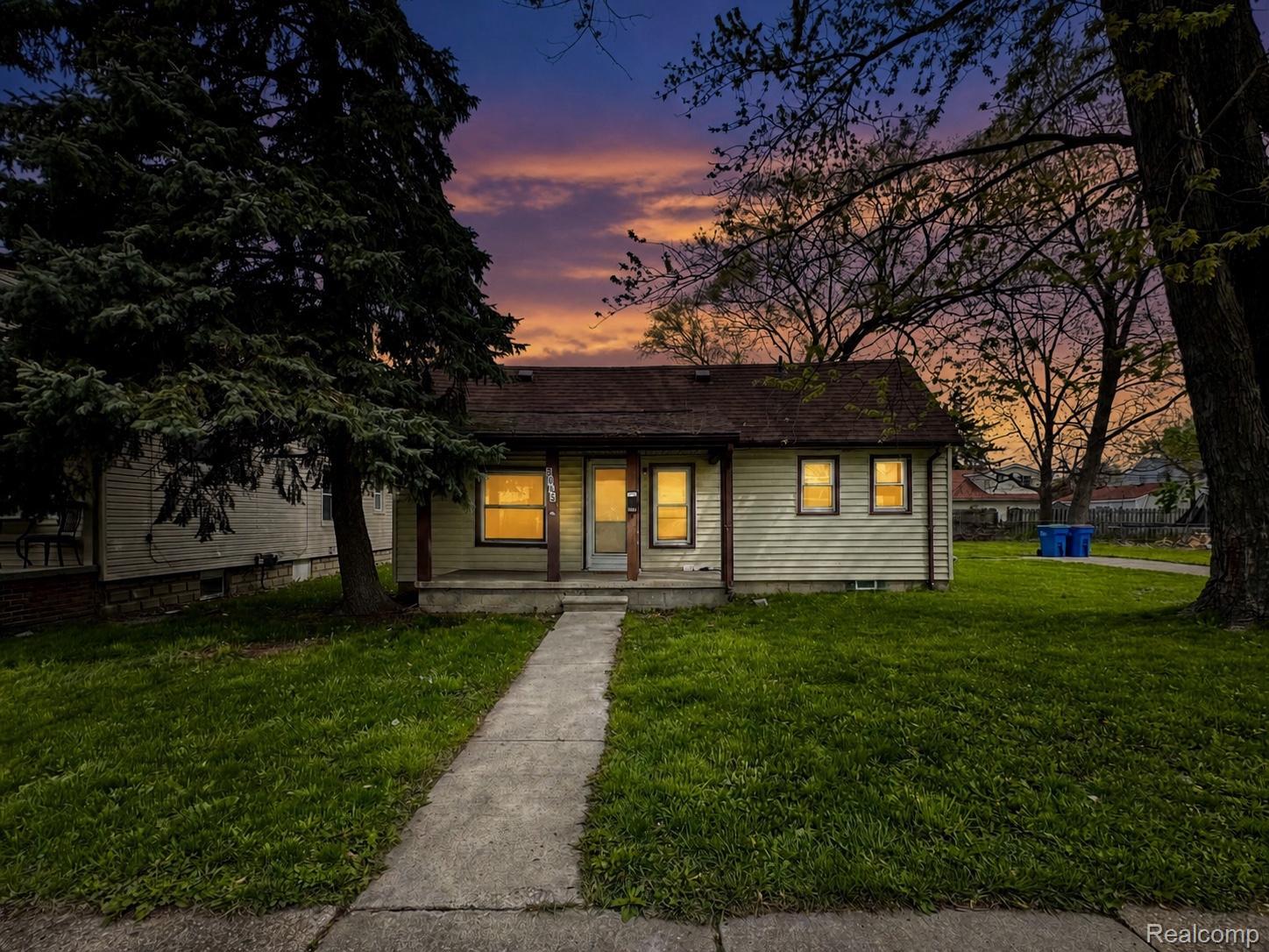 8045 Cadillac Avenue Warren, MI 48089 - Photo 2 of 21 IMG_0475.jpeg