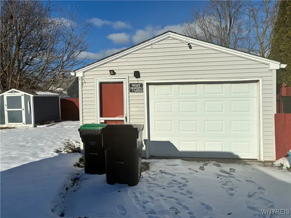 $190,000 | 38 Steiner Avenue, Tonawanda, NY 14150