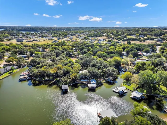 $750,000 | 3814 Pawnee Court, Granbury, TX 76048
