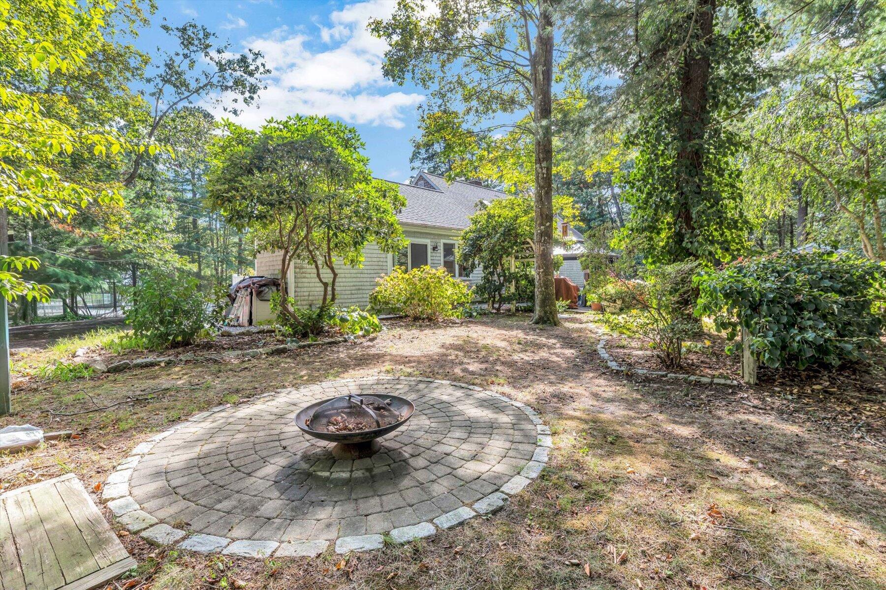 80 Curlew Way Cotuit, MA 02635 - Photo 27 of 37 a view of a outdoor space