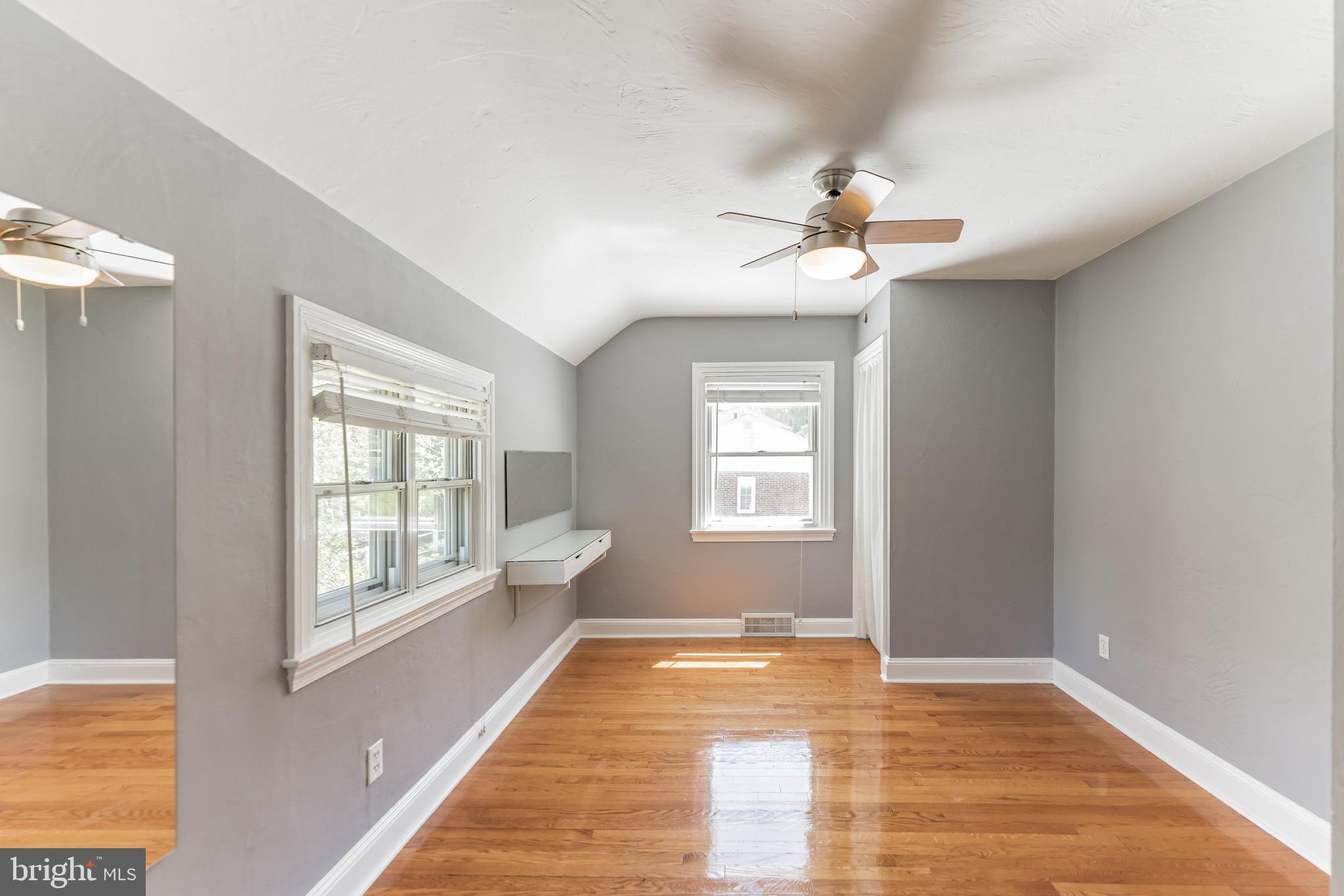 537 West Rolling Road Springfield, PA 19064 - Photo 22 of 32