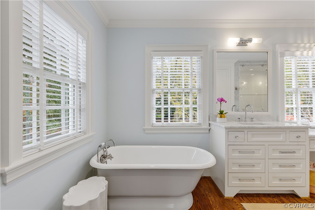 109 Nottingham Road Richmond, VA 23221 - Photo 24 of 44 Pretty antique tub