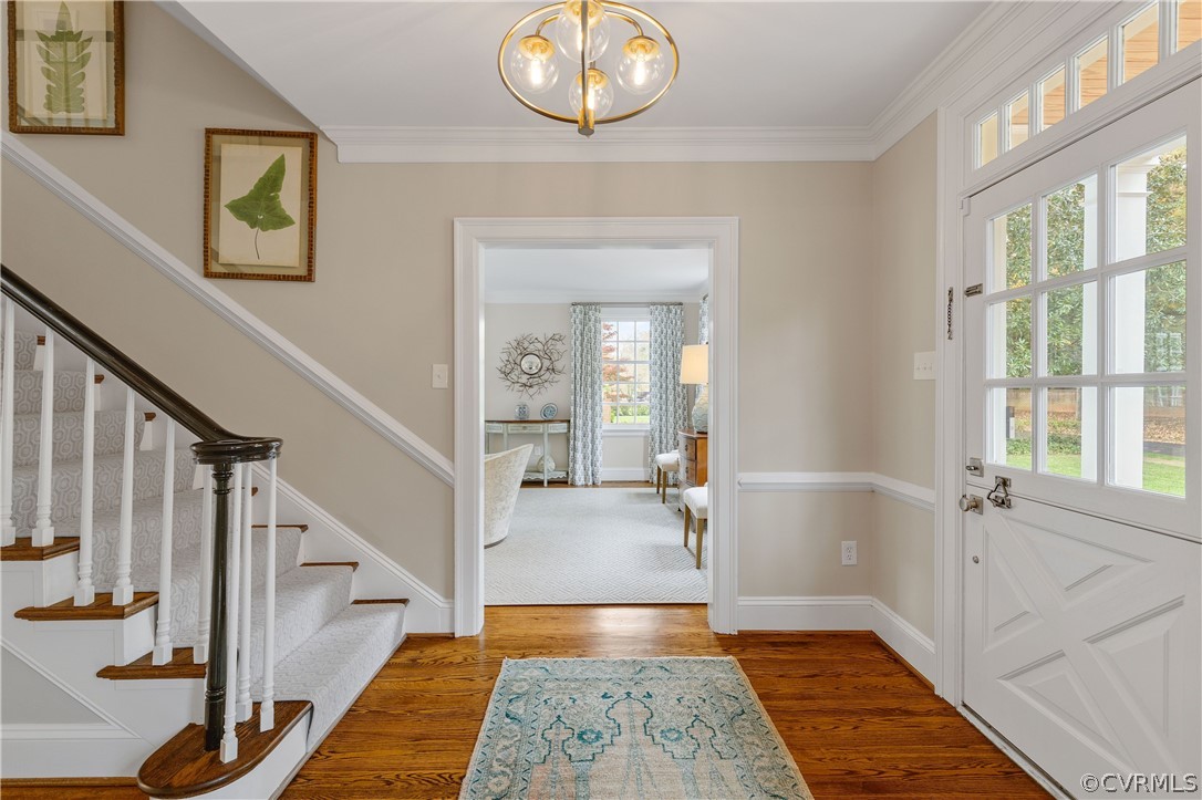109 Nottingham Road Richmond, VA 23221 - Photo 4 of 44 Gracious entrance hall with distinctive Dutch door