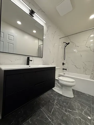 $2,625 | 7825 Darien Lake Drive, Unit 7825, Darien, IL 60561