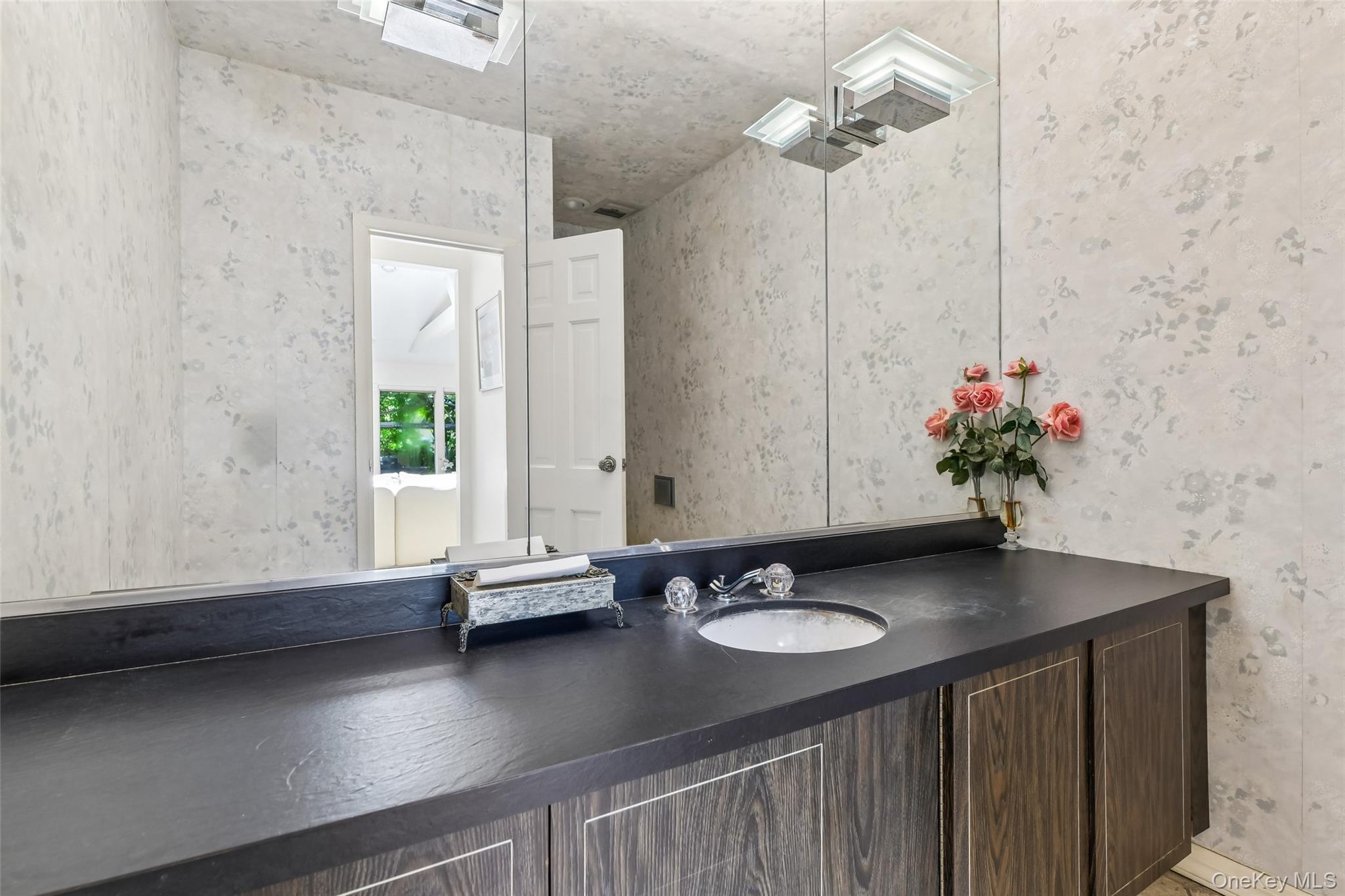 62 Larch Hill Road Lawrence, NY 11559 - Photo 25 of 47