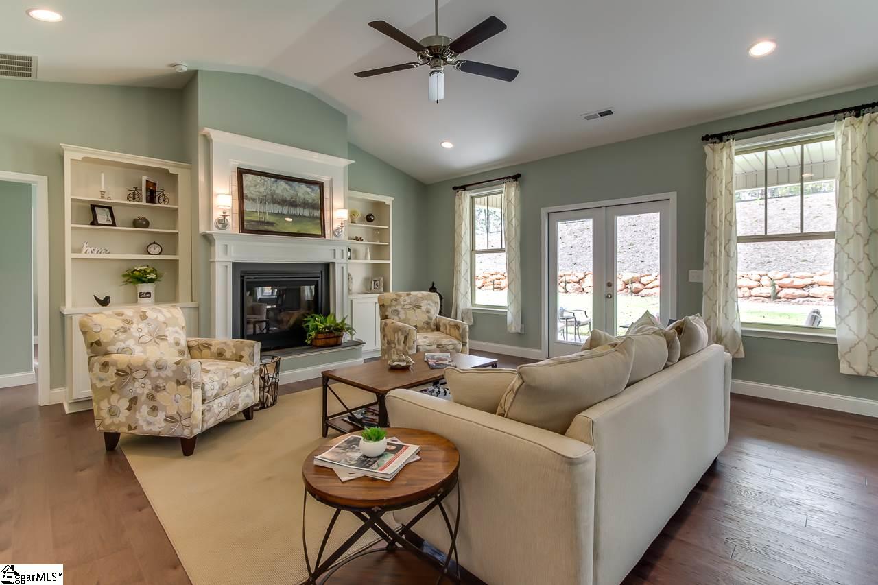 110 Jones Kelley Road Travelers Rest, SC 29690 - Photo 7 of 35