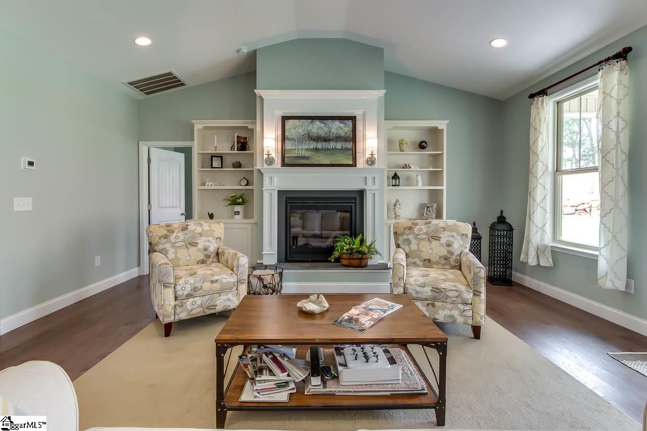 110 Jones Kelley Road Travelers Rest, SC 29690 - Photo 8 of 35
