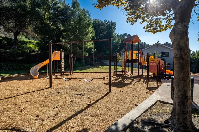 $1,100,000 | 26445 Sandy Creek, Lake Forest, CA 92630