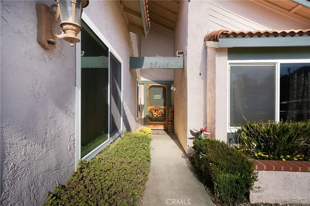 $1,100,000 | 26445 Sandy Creek, Lake Forest, CA 92630