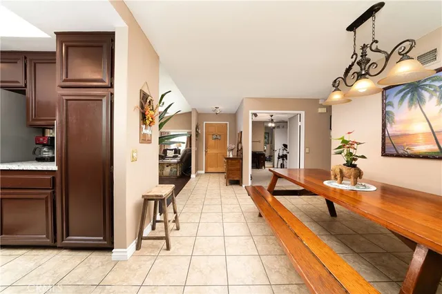 $1,100,000 | 26445 Sandy Creek, Lake Forest, CA 92630