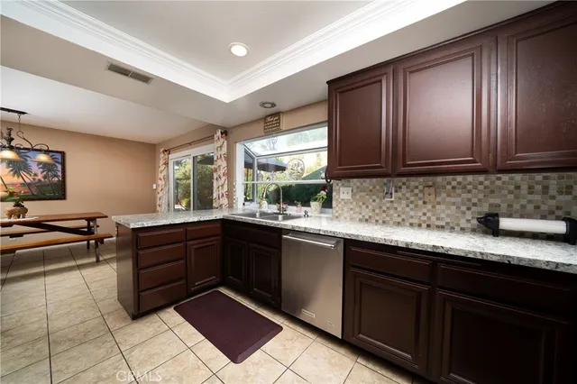 $1,100,000 | 26445 Sandy Creek, Lake Forest, CA 92630