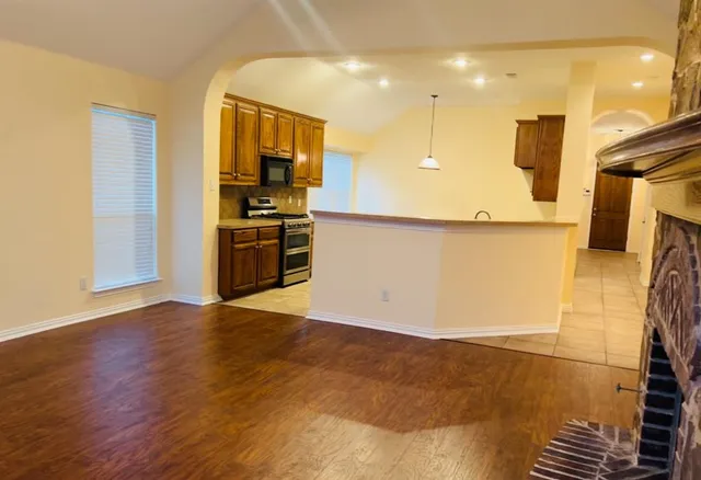 $2,800 | 132 Cassandra Drive, Forney, TX 75126