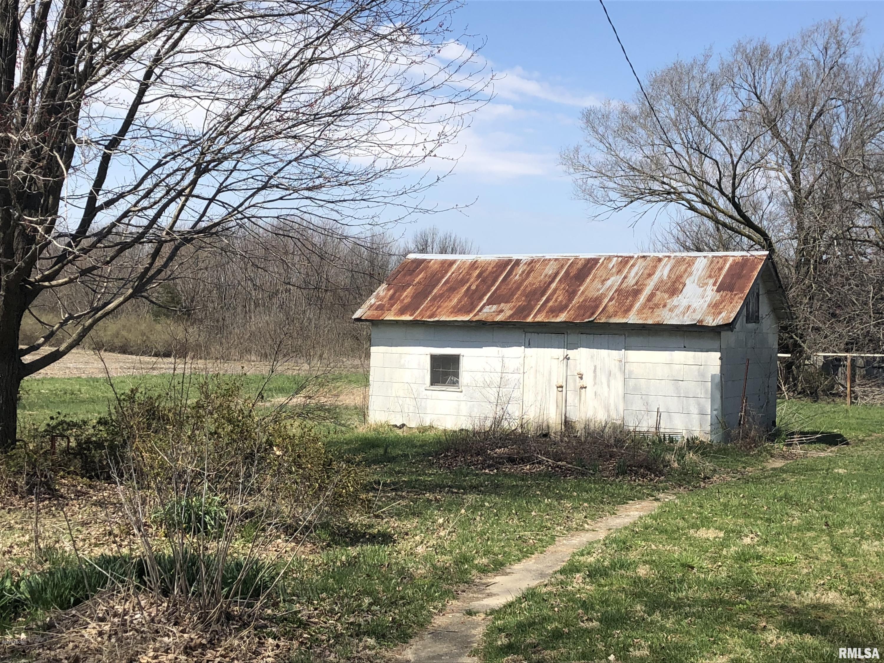 14823 Shattuc Road Carlyle, IL 62231 - Photo 3 of 6
