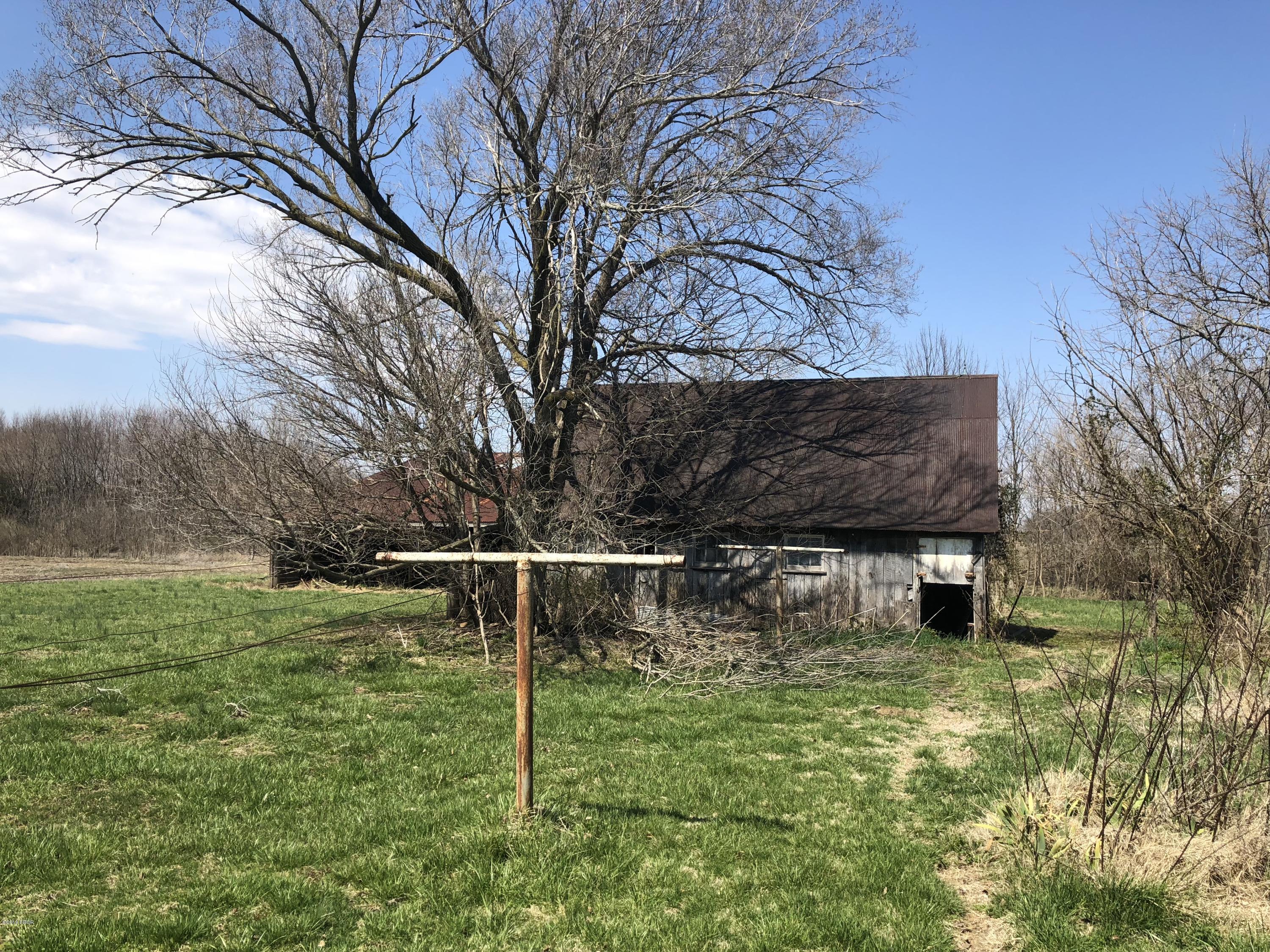 14823 Shattuc Road Carlyle, IL 62231 - Photo 4 of 6