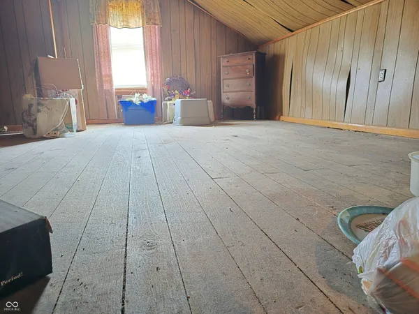 $195,000 | 22199 Old US Highway 52, Laurel, IN 47024