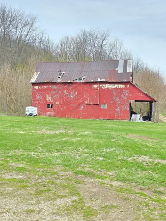$195,000 | 22199 Old US Highway 52, Laurel, IN 47024