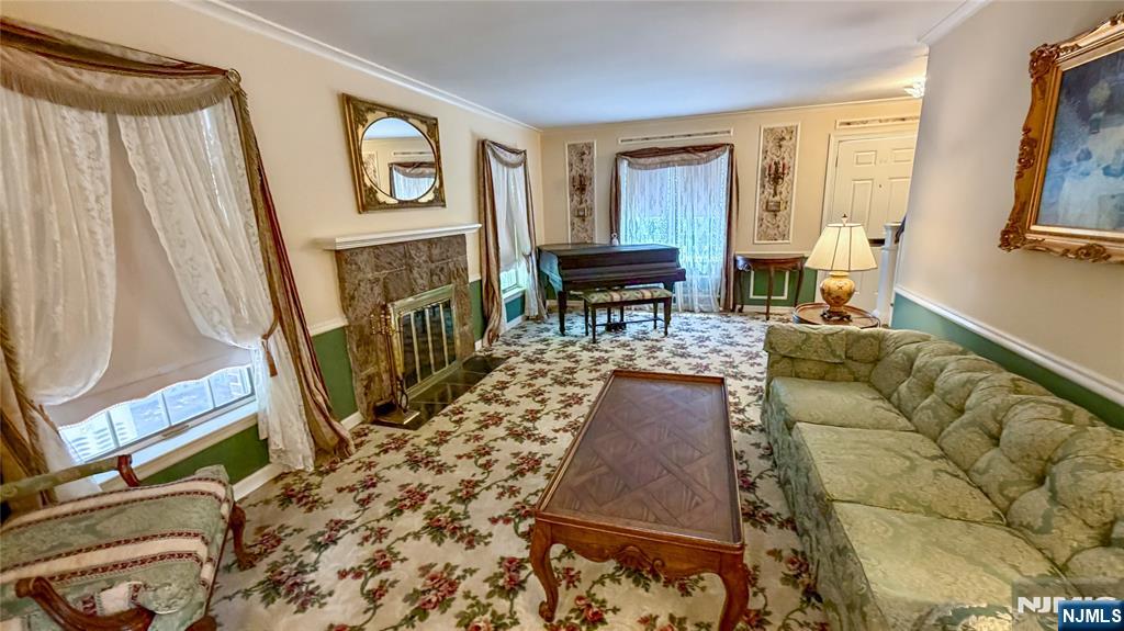 270 Kensington Road River Edge, NJ 07661 - Photo 3 of 34
