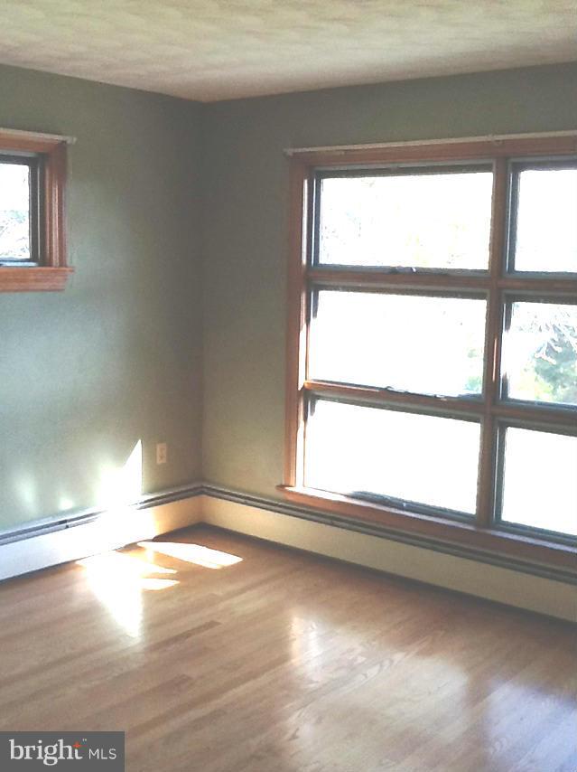 444 Laurel Grove Road Winchester, VA 22602 - Photo 11 of 14 Interior (General)