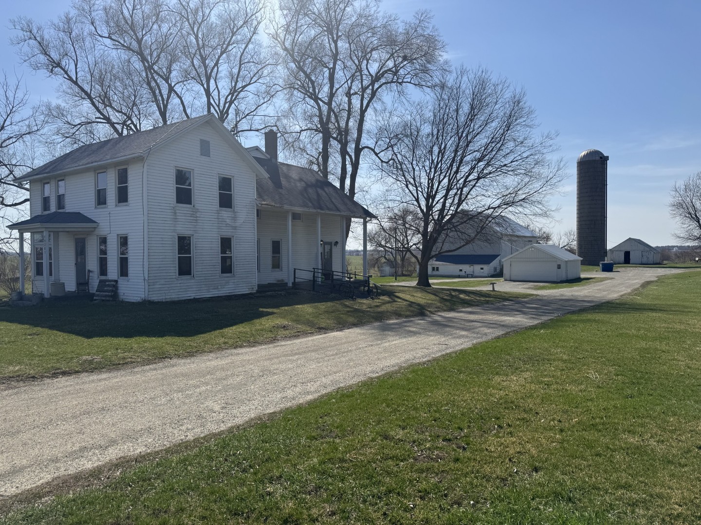 19381 Luther Road Sterling, IL 61081 - Photo 10 of 43