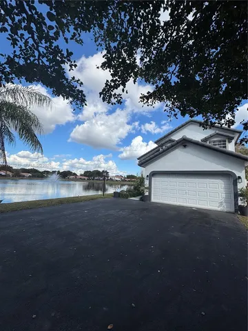 $4,100 | 5235 Southwest 153rd Avenue, Unit 5235, Miami, FL 33185