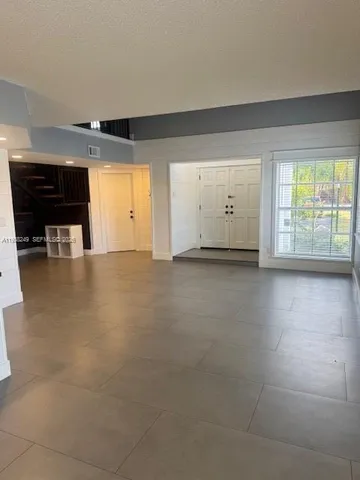 $4,100 | 5235 Southwest 153rd Avenue, Unit 5235, Miami, FL 33185