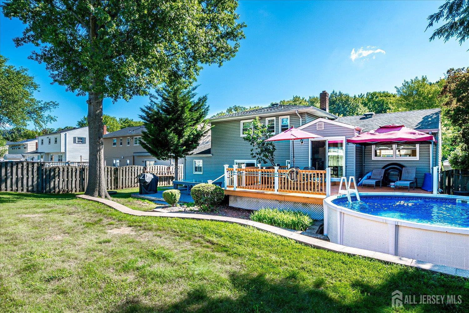 27 Eileen Way Edison, NJ 08837 - Photo 40 of 42