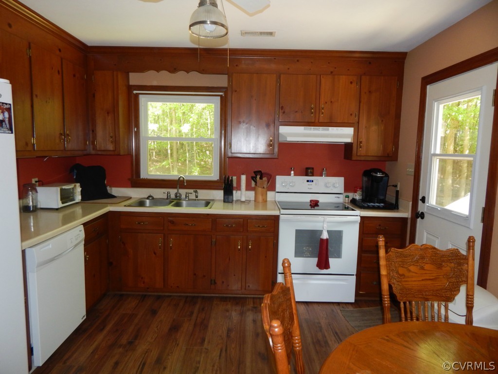 4301 Cosby Road Powhatan, VA 23139 - Photo 5 of 12 Gallery Image 5
