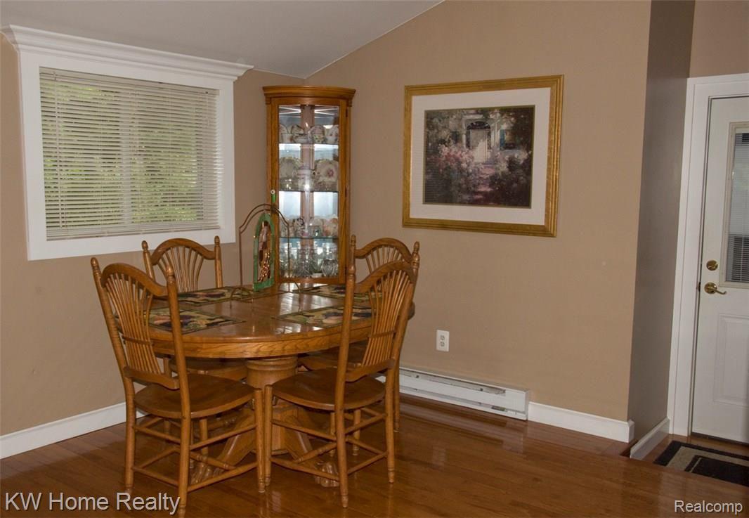 7755 Haley Road White Lake, MI 48383 - Photo 11 of 47 DINING ROOM
