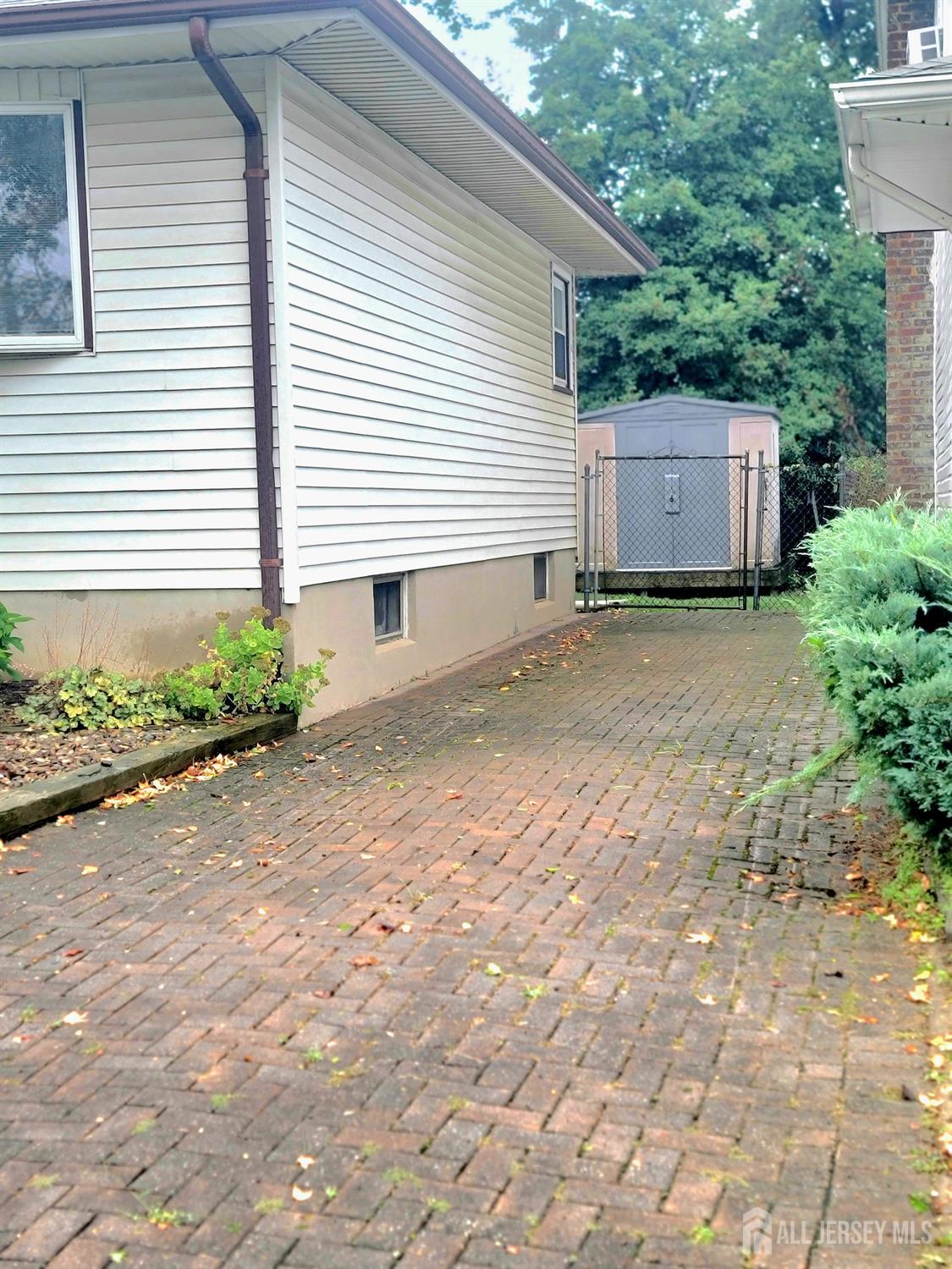 937 North Concourse Keyport, NJ 07735 - Photo 5 of 27 a view of backyard and house