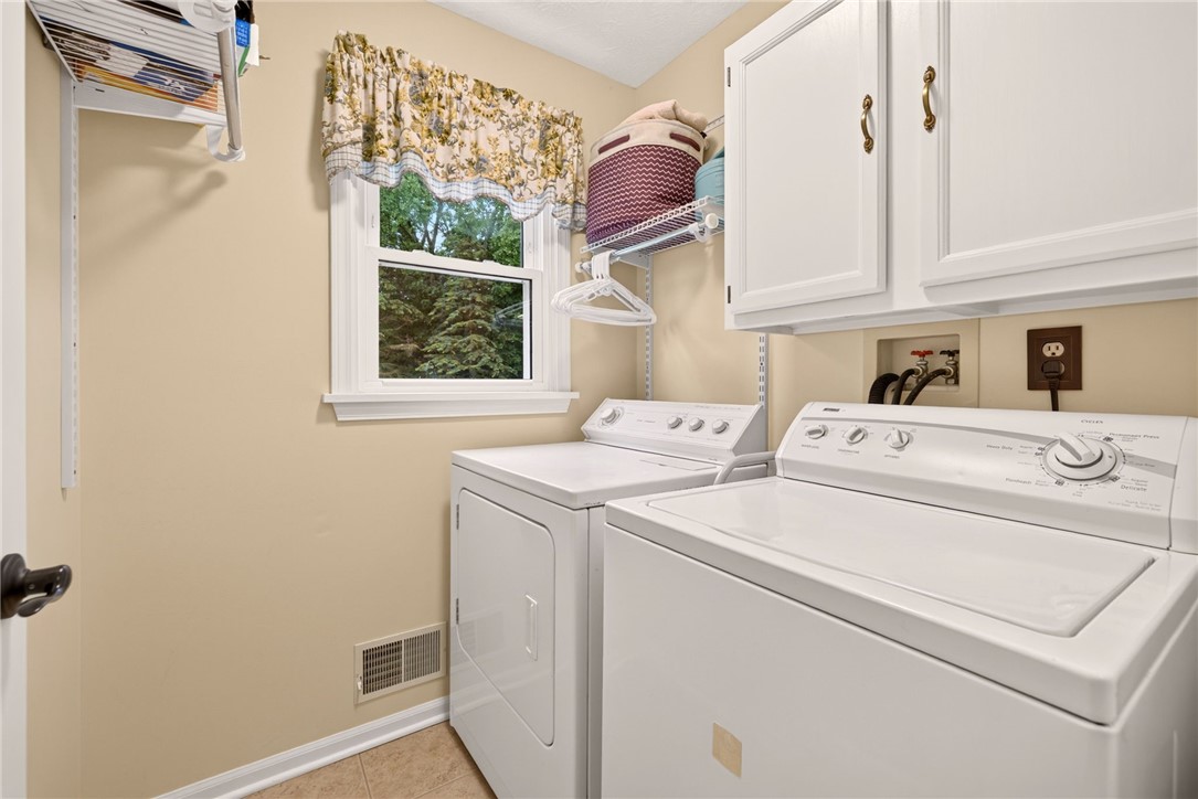 74 Falling Brook Road Perinton, NY 14450 - Photo 19 of 50