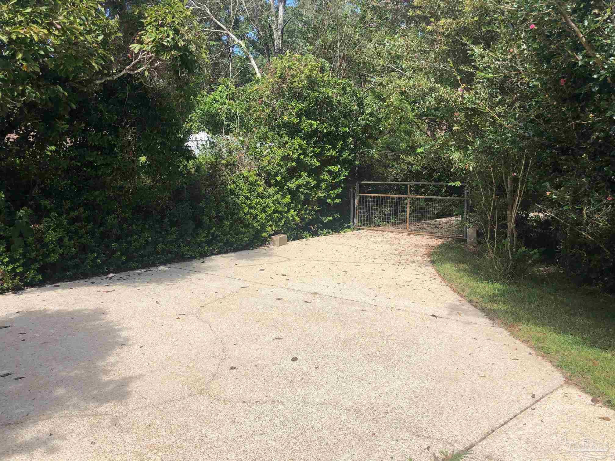 227 Topeka Road Pensacola, FL 32514 - Photo 30 of 44 Gallery Image 30