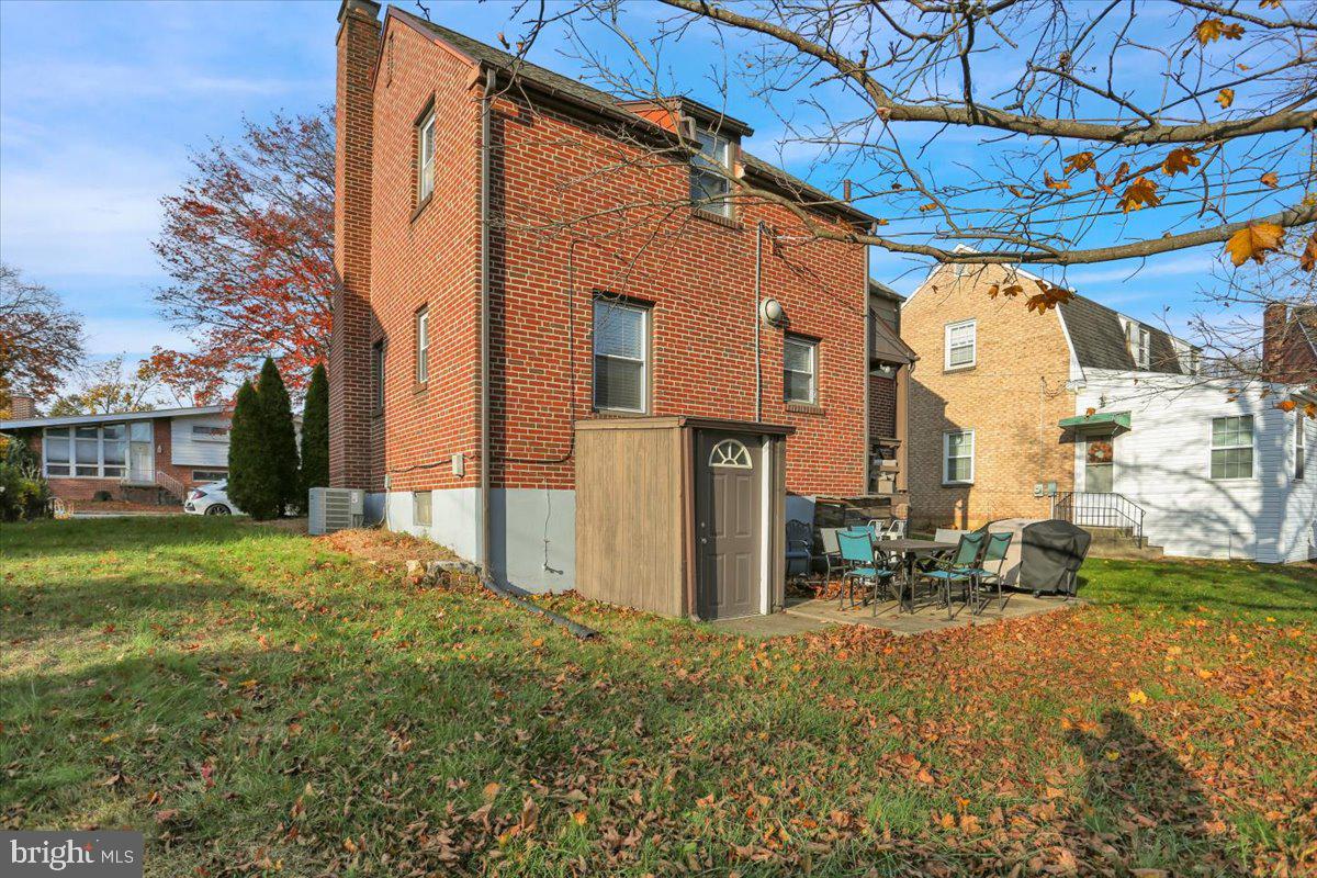 321 Jefferson Boulevard Reading, PA 19609 - Photo 29 of 32