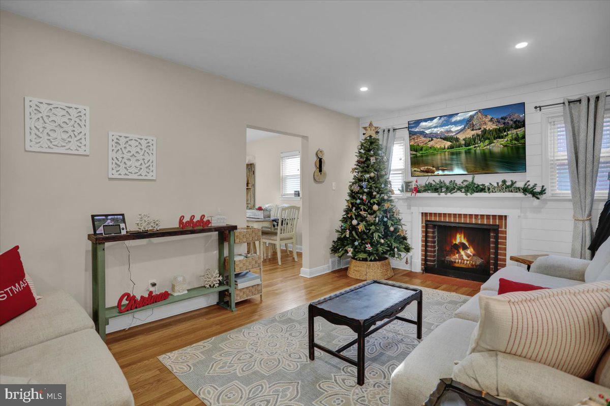 321 Jefferson Boulevard Reading, PA 19609 - Photo 7 of 32 a living room with furniture fireplace and flat screen tv