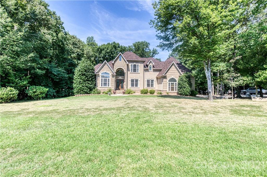 410 Hendon Row Fort Mill, SC 29715 - Photo 1 of 47 Gallery Image 1