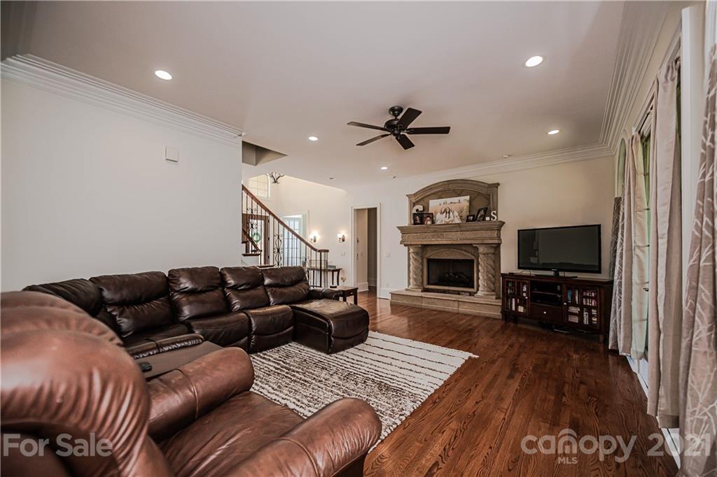 410 Hendon Row Fort Mill, SC 29715 - Photo 19 of 47 Gallery Image 19