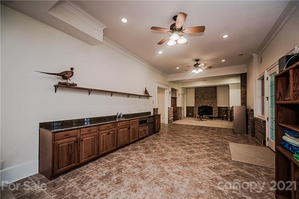 410 Hendon Row Fort Mill, SC 29715 - Photo 32 of 47 Gallery Image 32