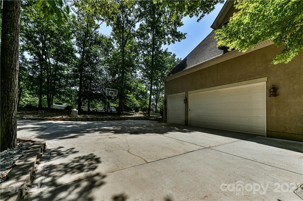 410 Hendon Row Fort Mill, SC 29715 - Photo 46 of 47 Gallery Image 46