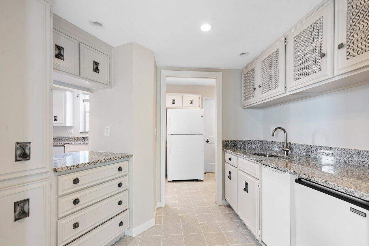 6665 North Ocean Boulevard, Unit A5 Ocean Ridge, FL 33435 - Photo 16 of 36 016-6665NOceanBlvdOceanRidgeFLUnitedStat