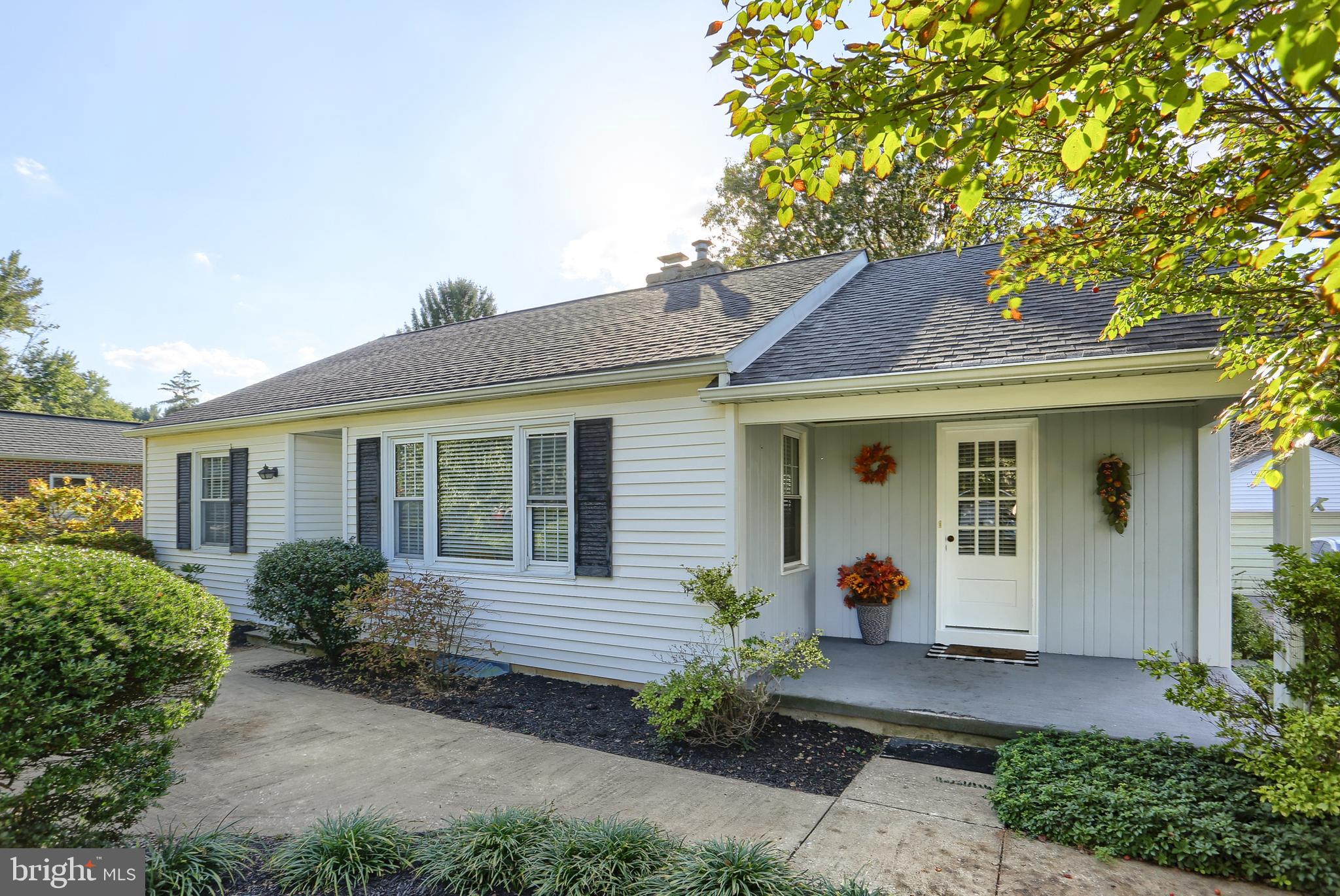 2007 Meadow Ridge Drive Lancaster, PA 17601 - Photo 1 of 36 Gallery Image 1