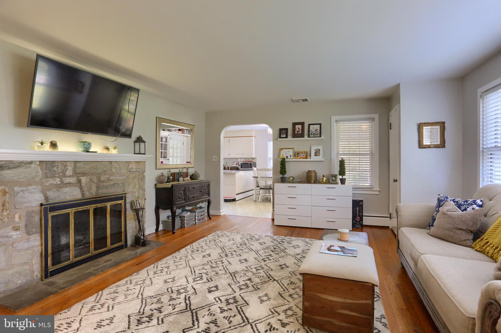 2007 Meadow Ridge Drive Lancaster, PA 17601 - Photo 4 of 36 Gallery Image 4