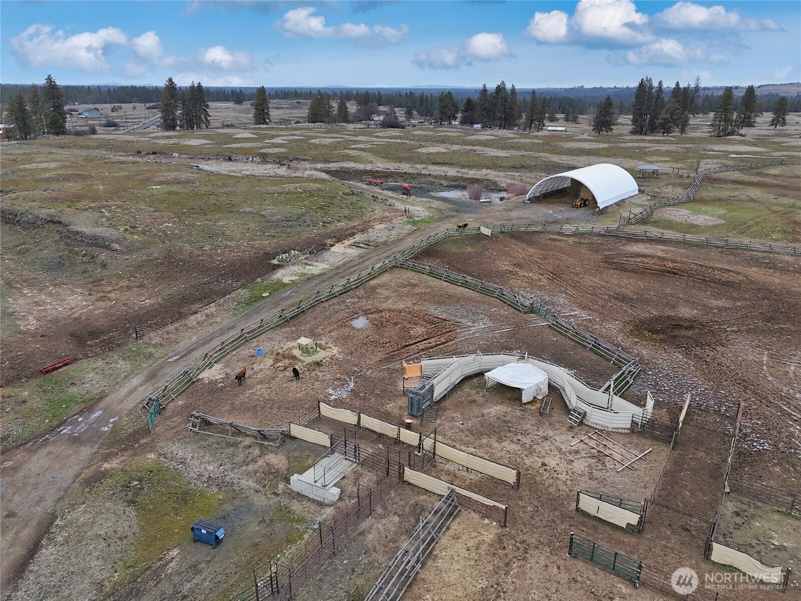 37227 South Long Road Cheney, WA 99004 - Photo 20 of 39 a view of a road with an ocean view