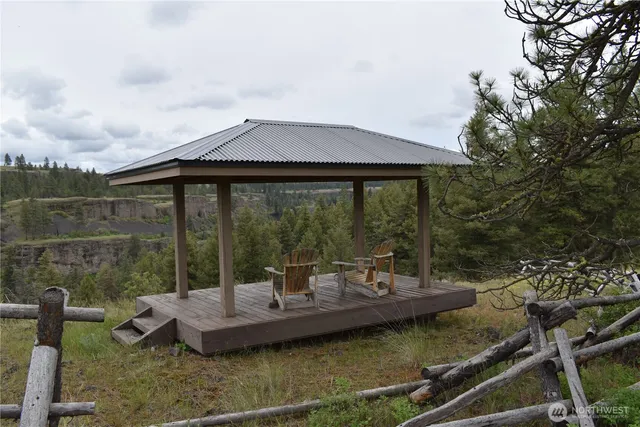 $9,900,000 | 37227 South Long Road, Cheney, WA 99004