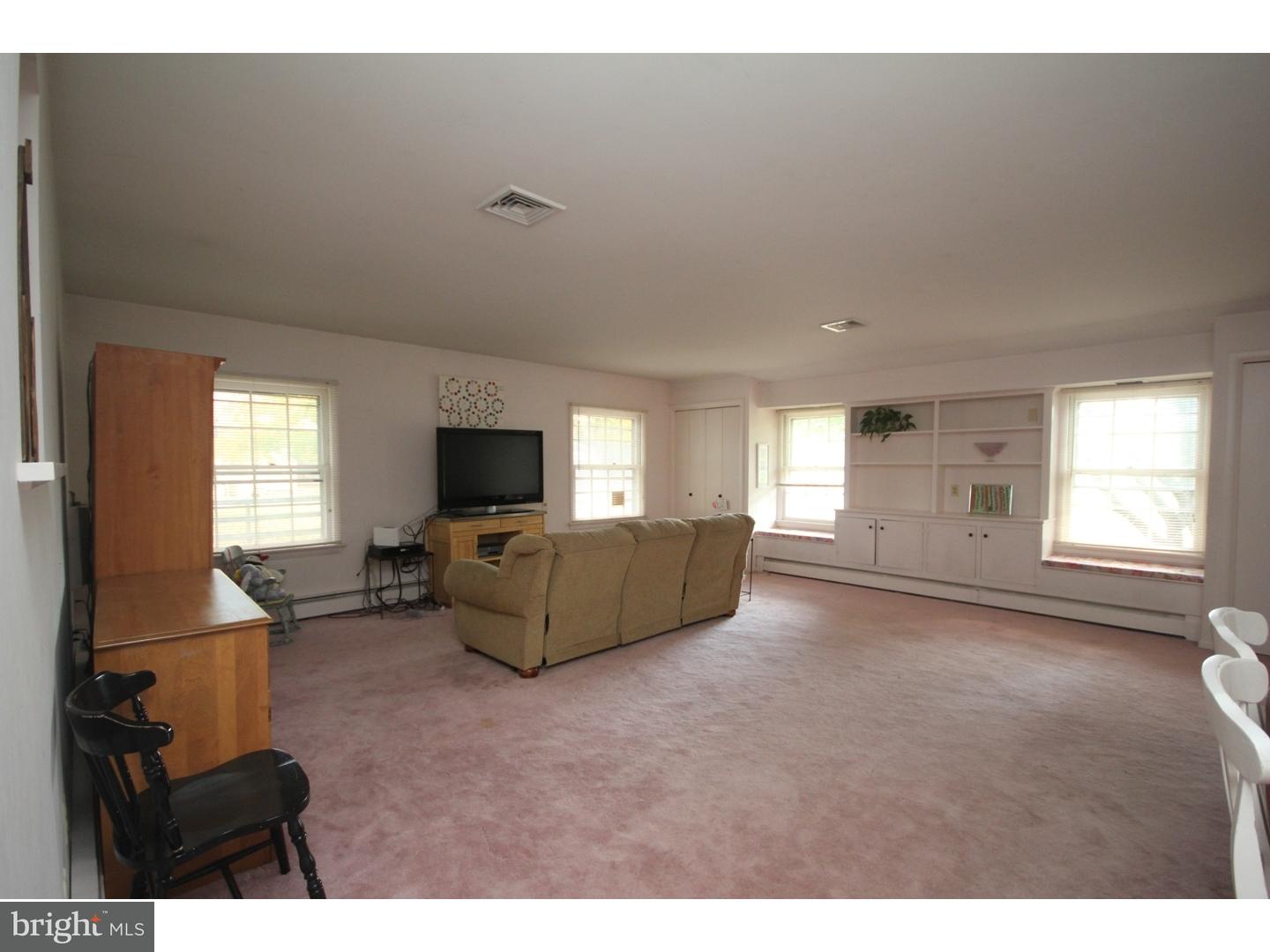 485 Federal City Road Pennington, NJ 08534 - Photo 7 of 19