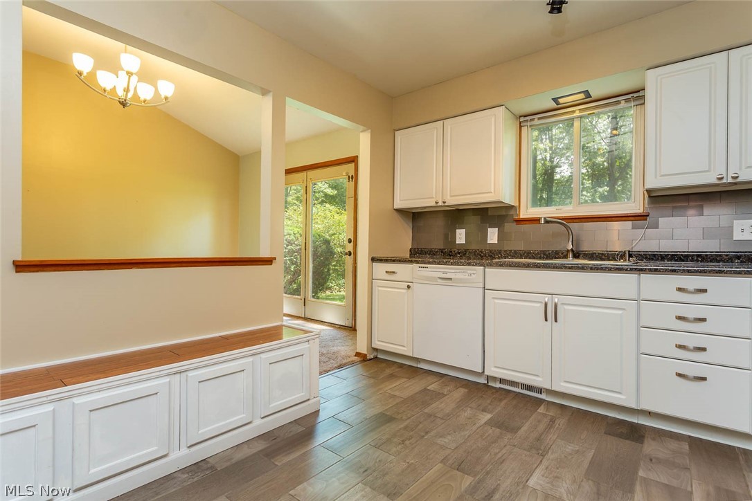 36475 Aurensen Road North Ridgeville, OH 44039 - Photo 14 of 32