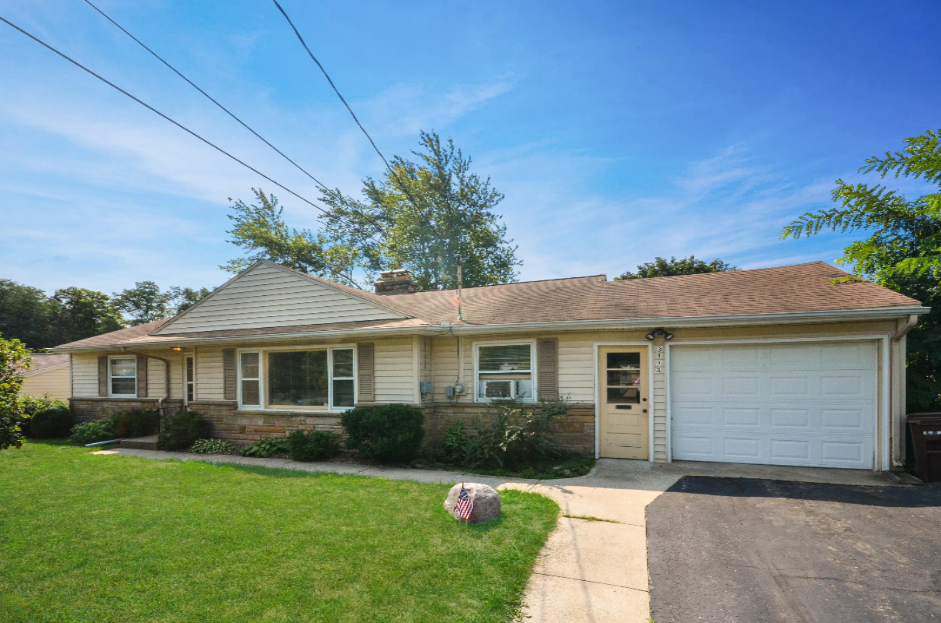 3113 Olney Road Kalamazoo, MI 49006 - Photo 1 of 16 001