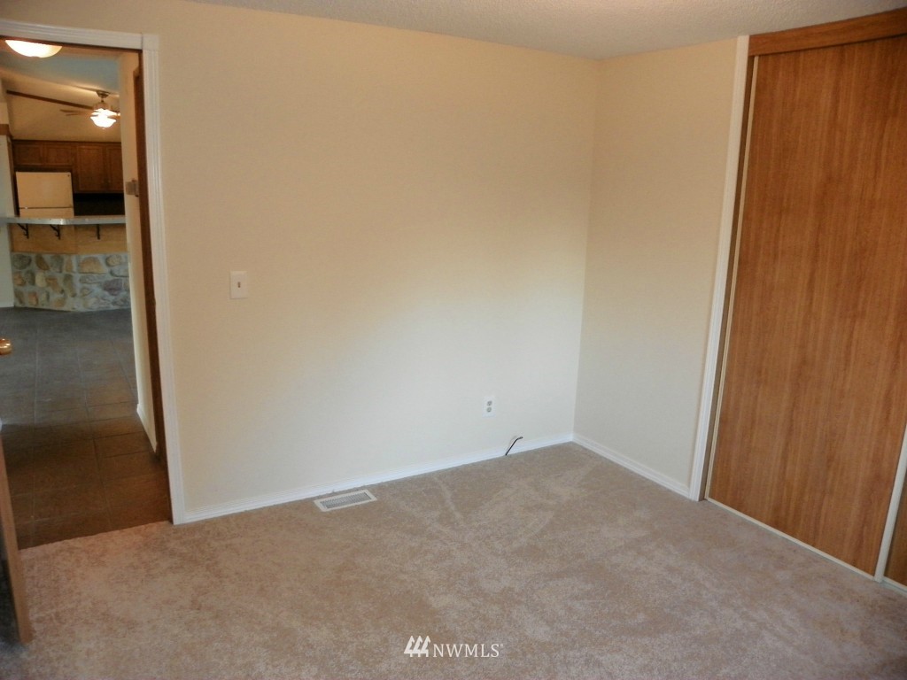 4636 176th Avenue Southwest Rochester, WA 98579 - Photo 18 of 25