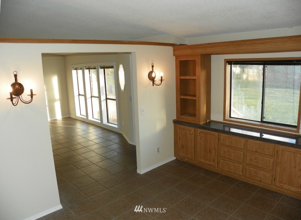 4636 176th Avenue Southwest Rochester, WA 98579 - Photo 10 of 25