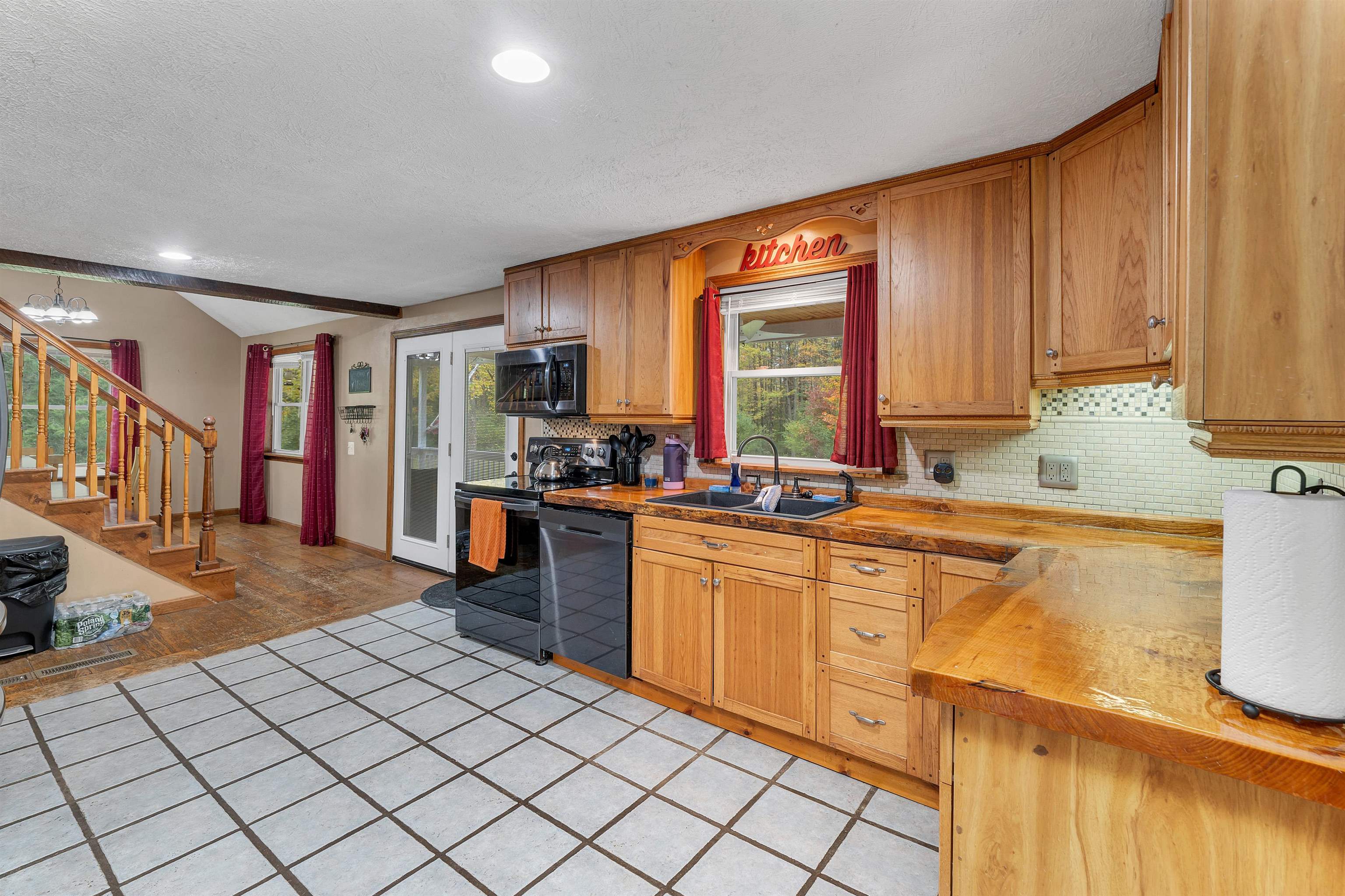 33 Shaker Road Northfield, NH 03276 - Photo 9 of 36