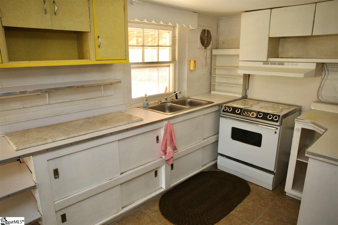 3498 State Park Road Greenville, SC 29609 - Photo 19 of 23