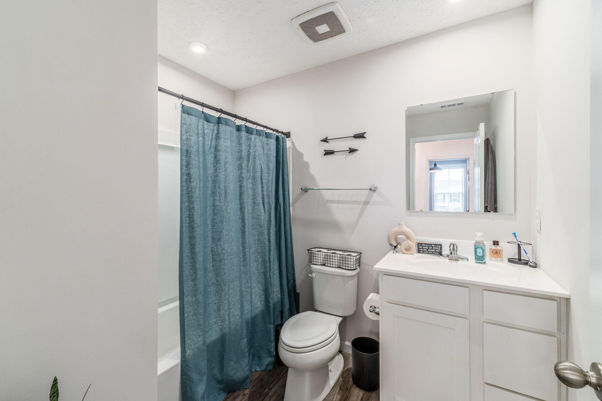 4258 Salt Spring Lane Columbus, OH 43207 - Photo 24 of 42 023_ Ln Columbus OH 43207 USA